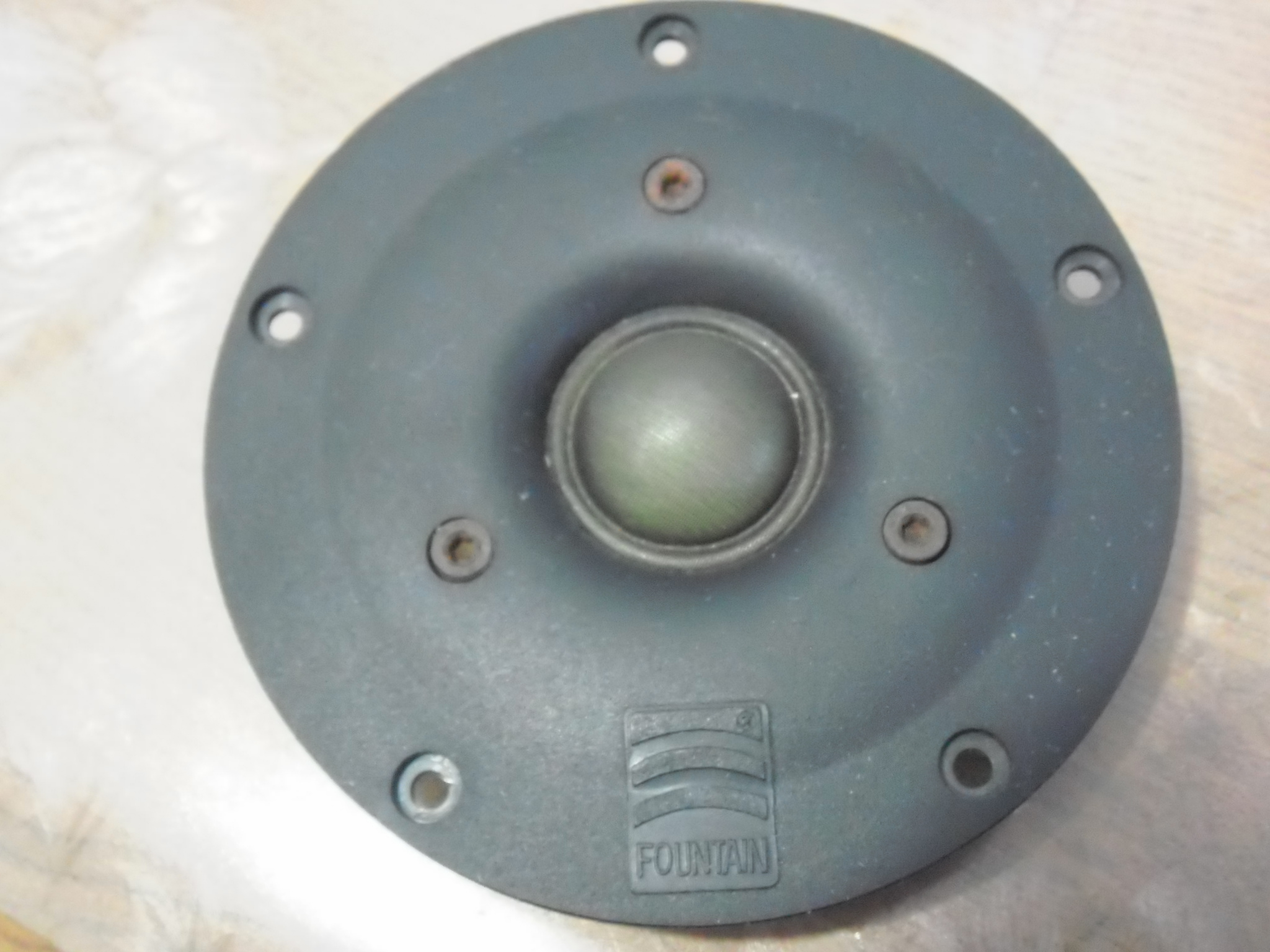 FOUNTAIN FOUNTAIN 4 inch high - sound A faulty horn