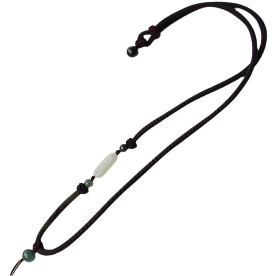 로프 끈이있는 고급 Hetian Jade Jade 펜던트 남성과 여성의 두께와 단순하고 대기 스타일을위한 끈 끈 걸이 목