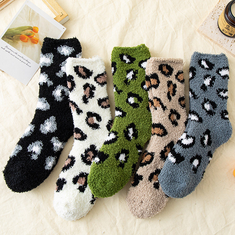 Coral fleece socks women's winter plus velvet thickened mid-tube plush warm home floor sleep confinement postpartum winter