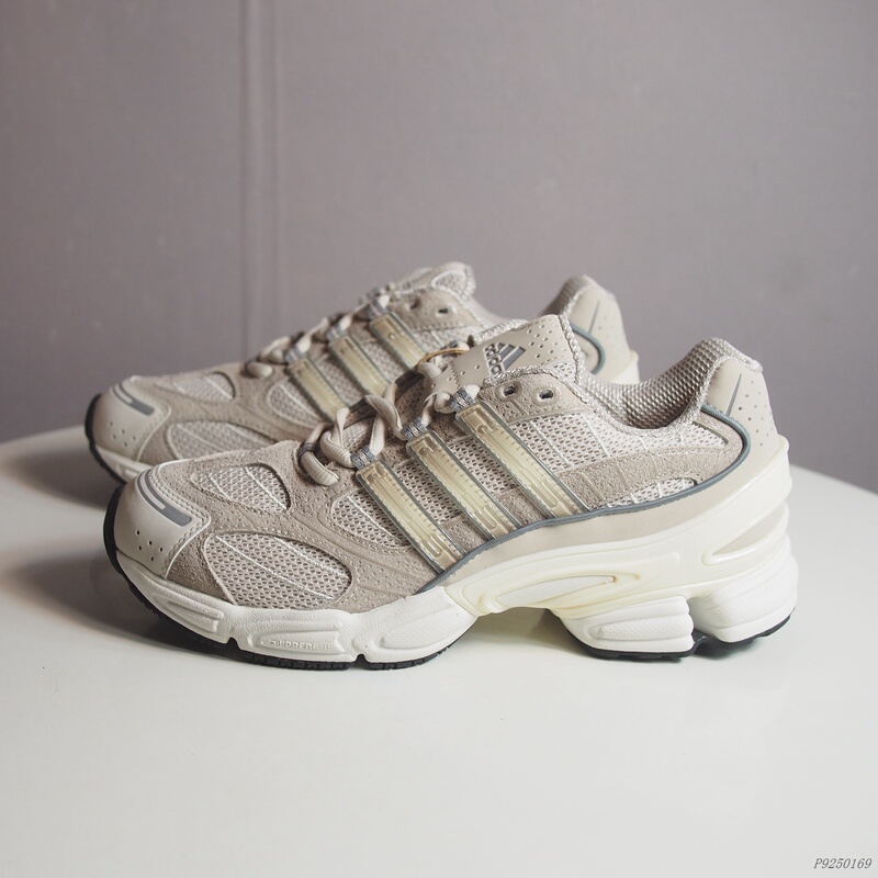 Adidas Ozweego Pro Men's and Women's Low-Top Fabric Breathable, Wear-Resistant, Shock-Absorbing Retro Running Shoes Ih0411
