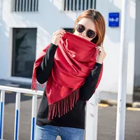 2018 khăn giả cashmere mới của phụ nữ Hàn Quốc khăn choàng của phụ nữ mùa thu và mùa đông yếm hoang dã đặt áo choàng nữ bên ngoài 	khăn dân phượt	