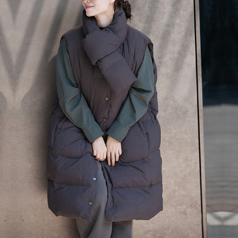 25 Winter Style Artistic Casual Large White Duck down Outerwear Vest for Women, Mid-Length Sleeveless Hooded down Jacket