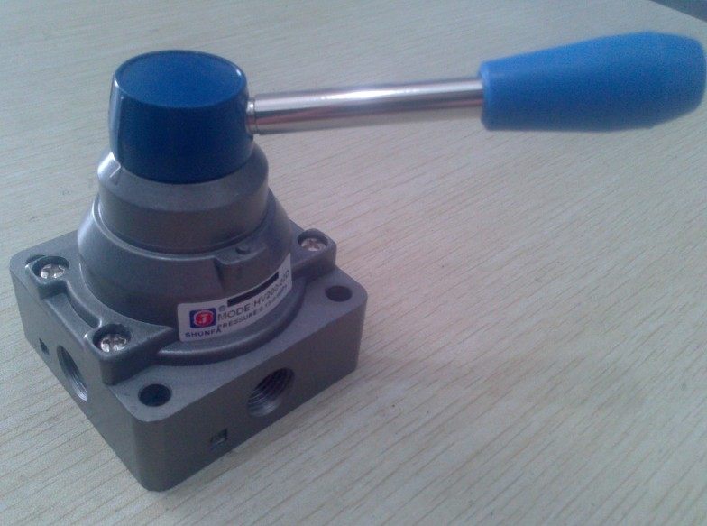 Manual valve HV200-02 Triple four - pass 2 - break valve hand pull valve hand push - switch