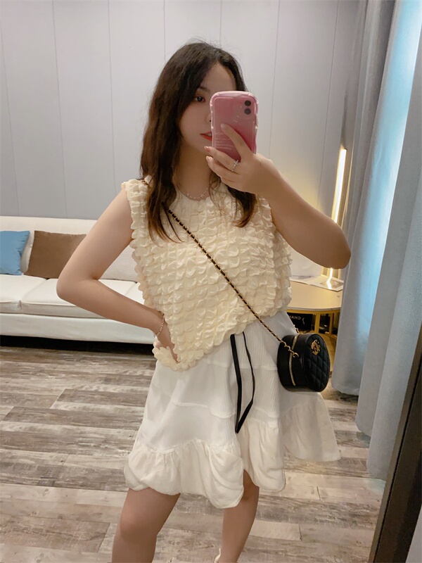Spring and Summer Niche Design Bubble Gauze Texture Waffle Fluffy Simple Women's Twisted Sleeveless Vest Short Top