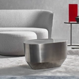 Высококачественный журнальный столик в новом стиле, диван, большое пространство, простой журнальный столик неправильной формы из матовой латуни из нержавеющей стали