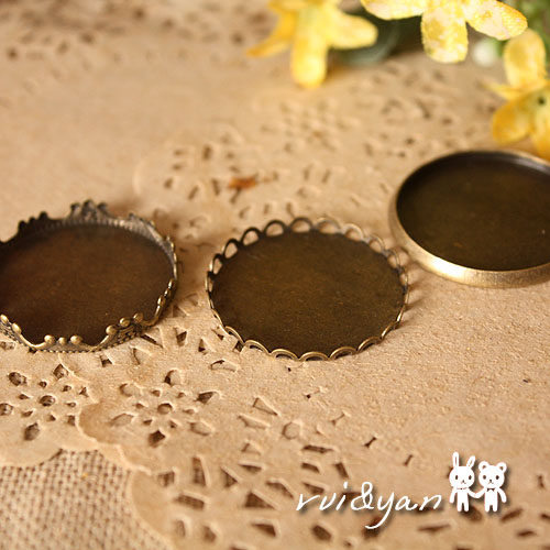 Lace Bottom Depository with 25MM3 Glass Hood Time Gem Accessories (2030A)