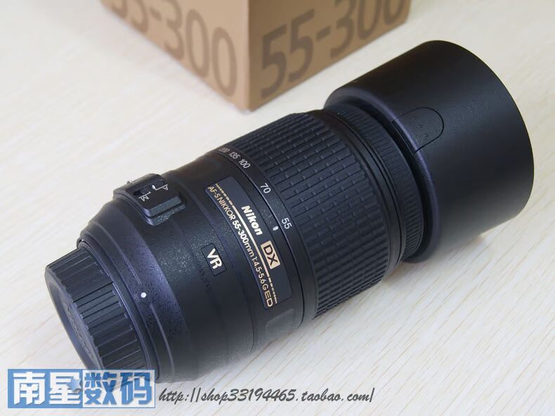 Ống kính tele chống rung chuyên dụng cho máy ảnh Nikon AF-S DX 55-300mm ED VR