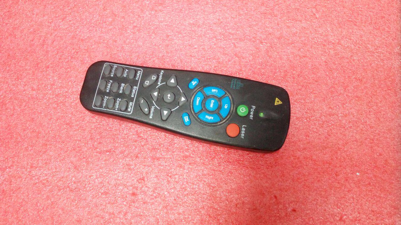 Ri Xun Vivitek projector remote control blue key original remote control Ri Xun Universal