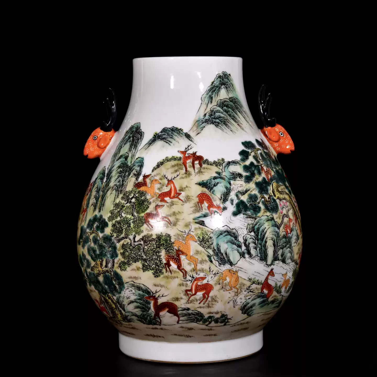 清乾隆珐琅彩鎏金浮雕凤凰戏牡丹纹双耳尊