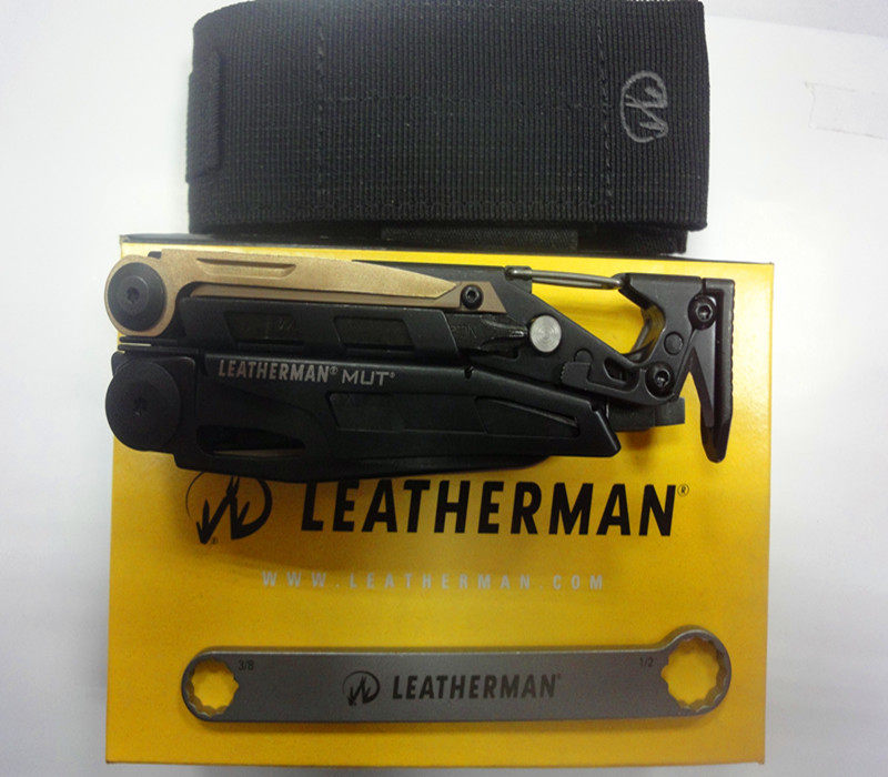 The U.S. Letterman multifunctional combination tool clamp MUT Army black 850132 N clamp screwdriver camping