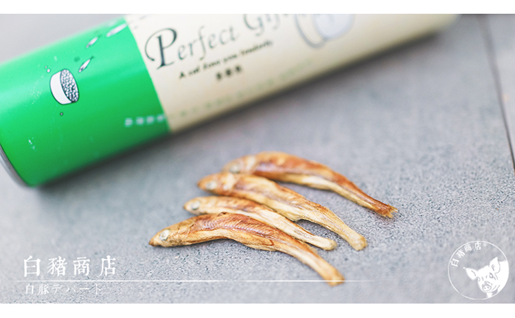 White Pig Shop TOMI Cat Snacks Mất nước Protein cao Freeze Đồ ăn khô Cá khô Gà gà Thịt bò - Đồ ăn nhẹ cho mèo Review các loại hạt cho mèo