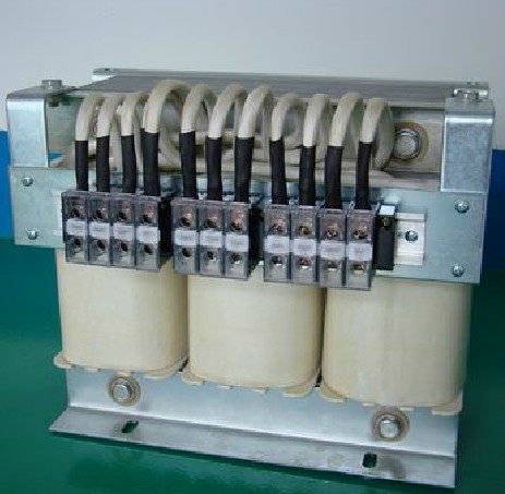 Servo special power supply isolation transformer 6KVA input three - phase 380V output three - phase 200V completely new