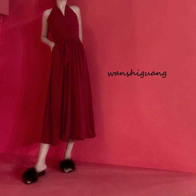 Late Time Retro Hong Kong Wind Goddess Same Style Hanging Neck Sleeveless High Waist Temperament Red Mid-length Dress Black