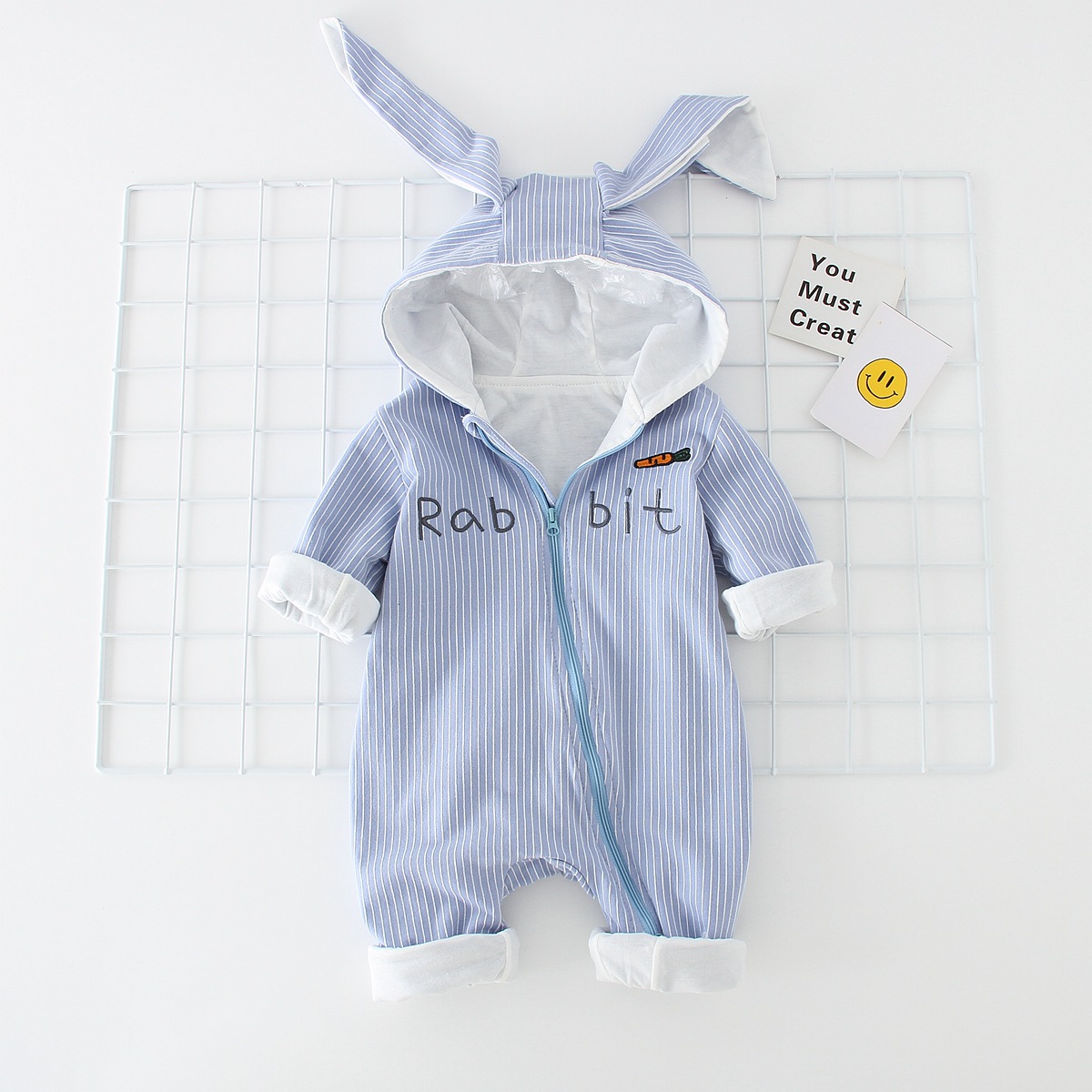 Baby Lions clothes for autumn clothes New clothes Fall women's baby Halcoat jacket 6 months boy pure cotton out of service 9