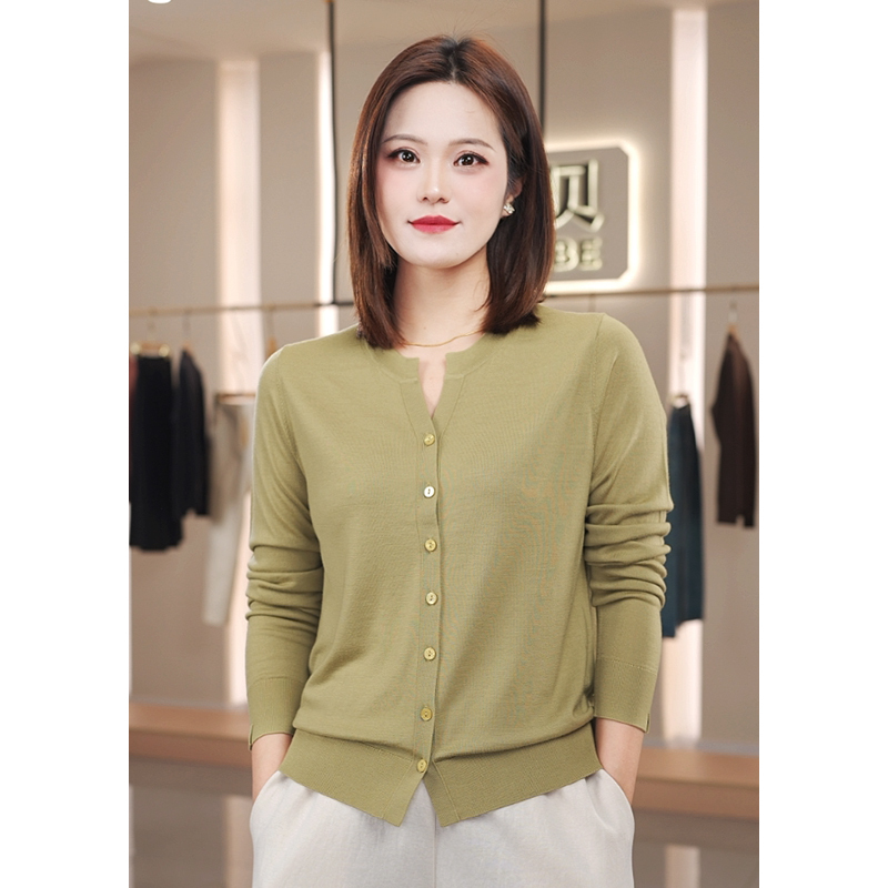 【100% Sheep Wool】2026 Spring New Style Machine Washable Round Neck Knitted Cardigan Solid Color Long Sleeve Women's Wool Sweater