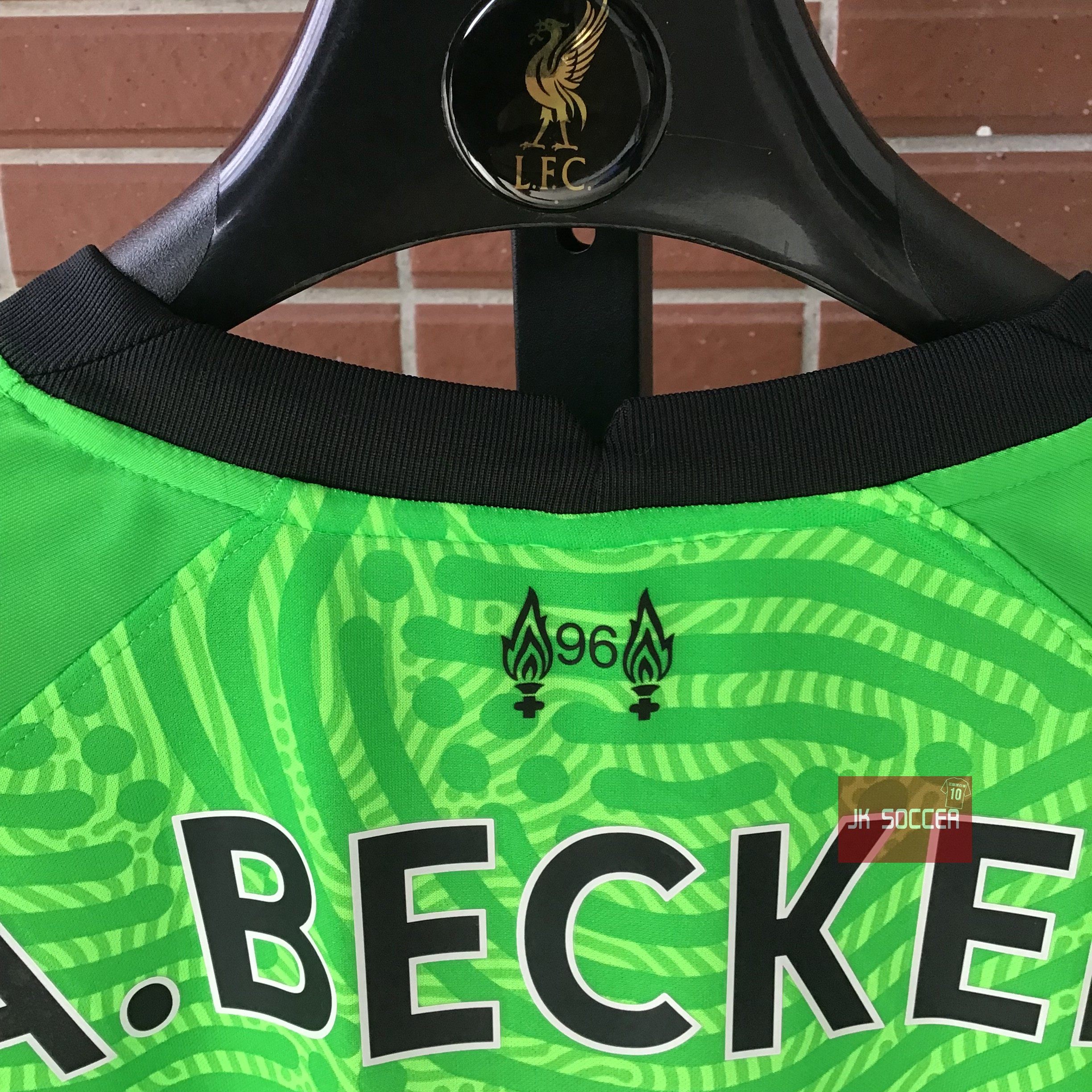 20/21 Liverpool Green Goalkeeper Uniform Ladder Locker Room Player
