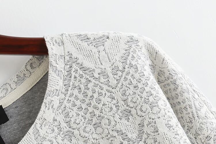Đầm ren in đáy áo mỏng mùa thu mới cổ tròn áo thun rộng tay dài tay đa năng G / 10 đáy áo thun form rộng