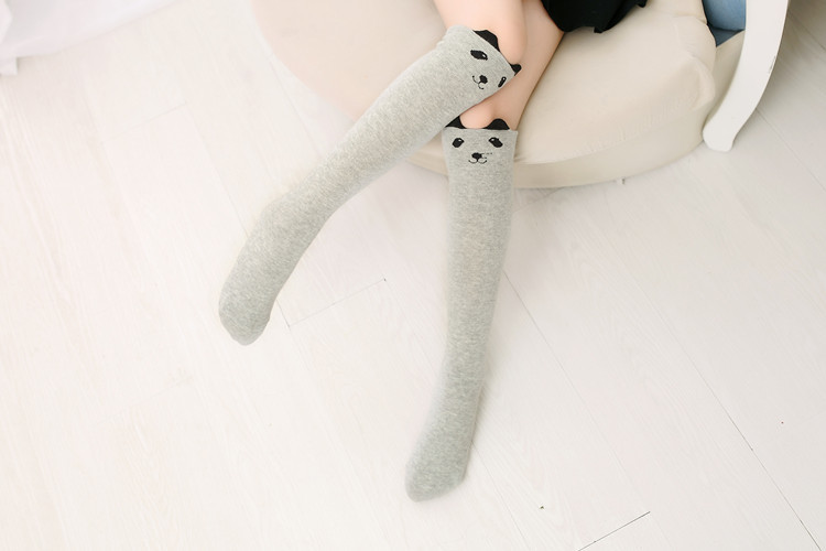Các mẫu mùa xuân và mùa thu trên đầu gối của trẻ em vớ trẻ em gái hoang dã trẻ em vớ cotton phiên bản Hàn Quốc thời trang trẻ em cao cấp