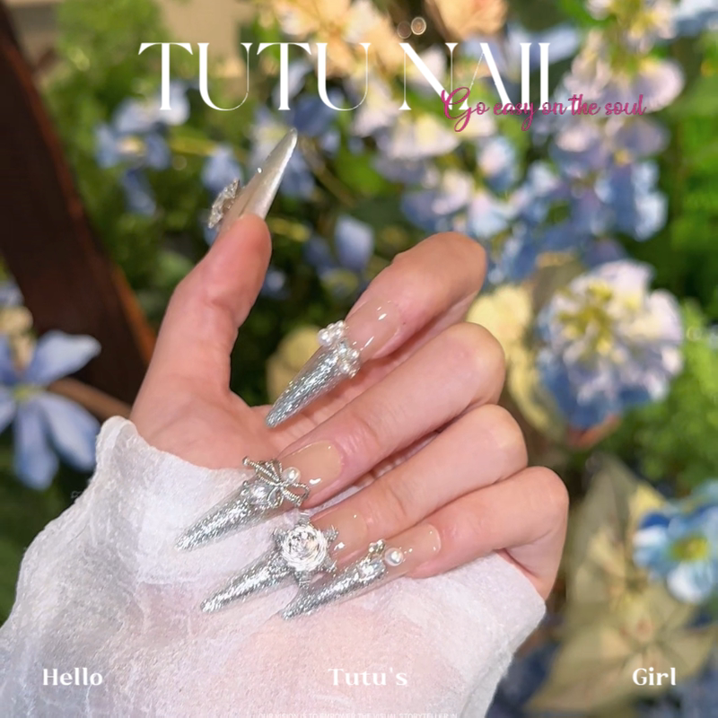 【Snow Velvet】Tutu Nail Handmade Wearable Nails Removable Nail Art Long T-Shaped Silver Sparkling Rotating Snowflake Style