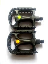 Magic Flute BMX Performance Car Children Bike Plastic Nylon Fine Axes Pedaling (axes 12 5MM