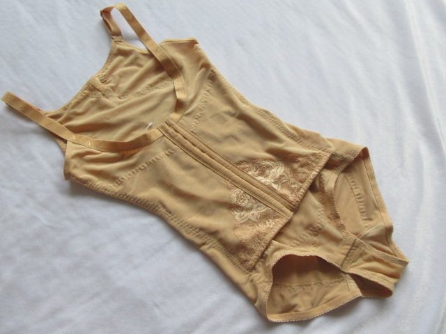 Tail Single Summer Tight Edition Strong Pressure Collection of Belly Bunches Waist Beauty Body collection Glutes Hip and Hip Platoon Buttoned-shaped Clos