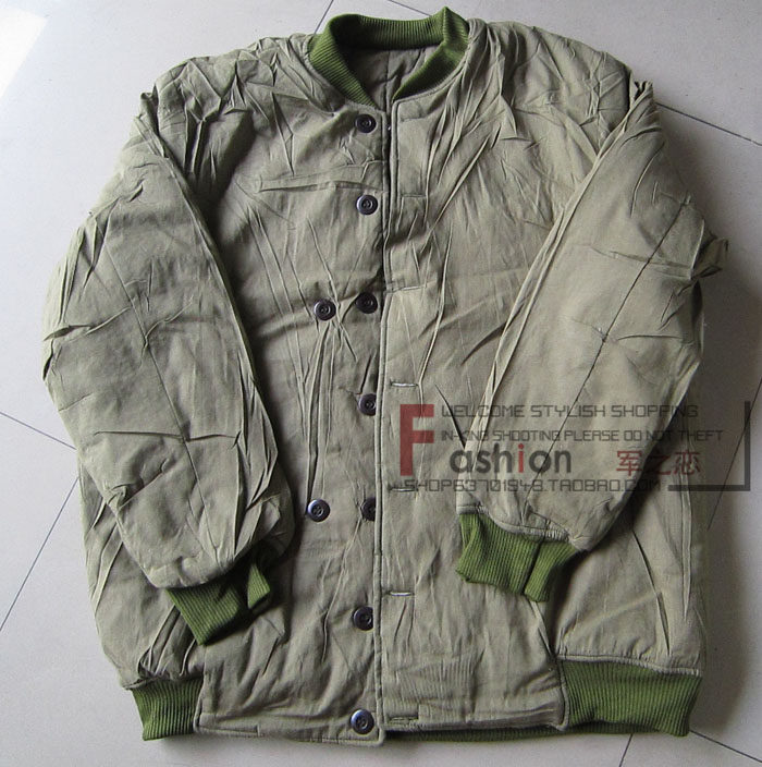 Old cotton jacket in winter is warm and cold storage with cotton jacket cotton pants top Winter short cold and warm cotton clothes