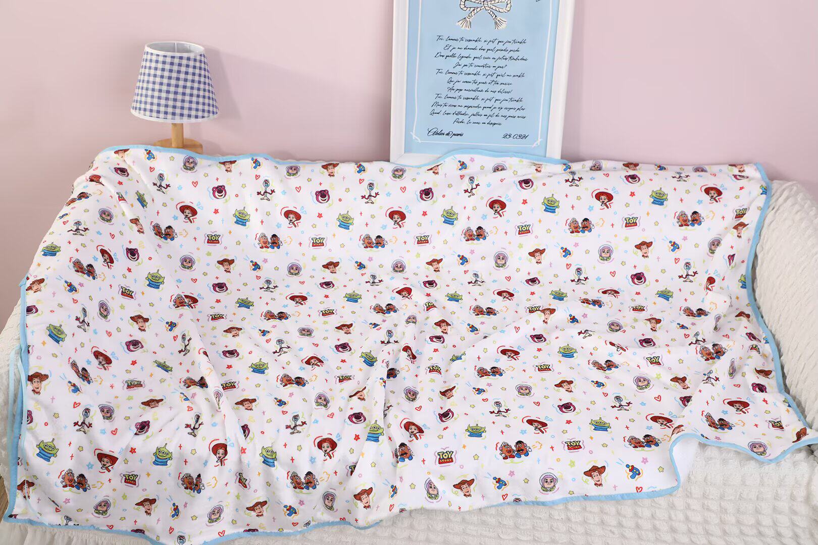 подушки-одеяла 疯狂动物城法兰绒毛毯玩具总动员午休盖塔办公室披肩学生空调毯子 Other home