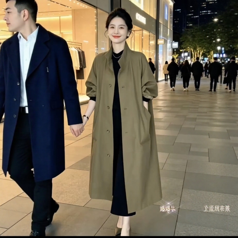 Plus-Size Sister's British-Style Retro Double-Breasted Long Trench Coat for Women, Stand-Up Collar, Loose Silhouette, High-End Casual Style Plus-Size Sister's British-Style Retro Double-Breasted Long Trench Coat for Women, Stand-Up Collar, Loose Silhouette, High-End Casual Style