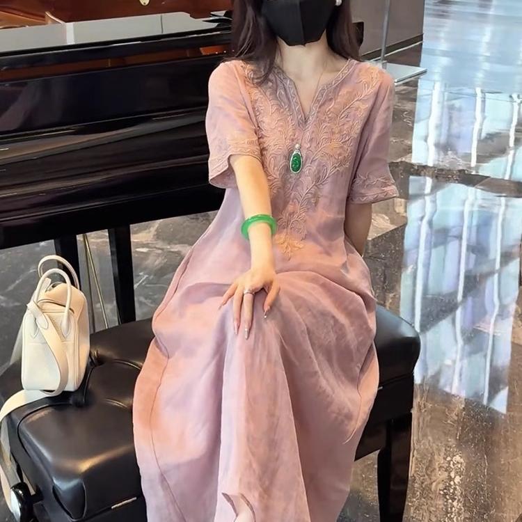 Plus-Size New Chinese-Style Heavy Embroidery V-Neck Dress for Women, 2026 Summer New Loose Slimming Long Dress
