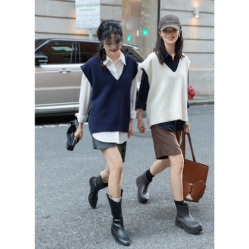 Трикотажный осенний жилет, майка топ, весенний свитер, тренд сезона, оверсайз