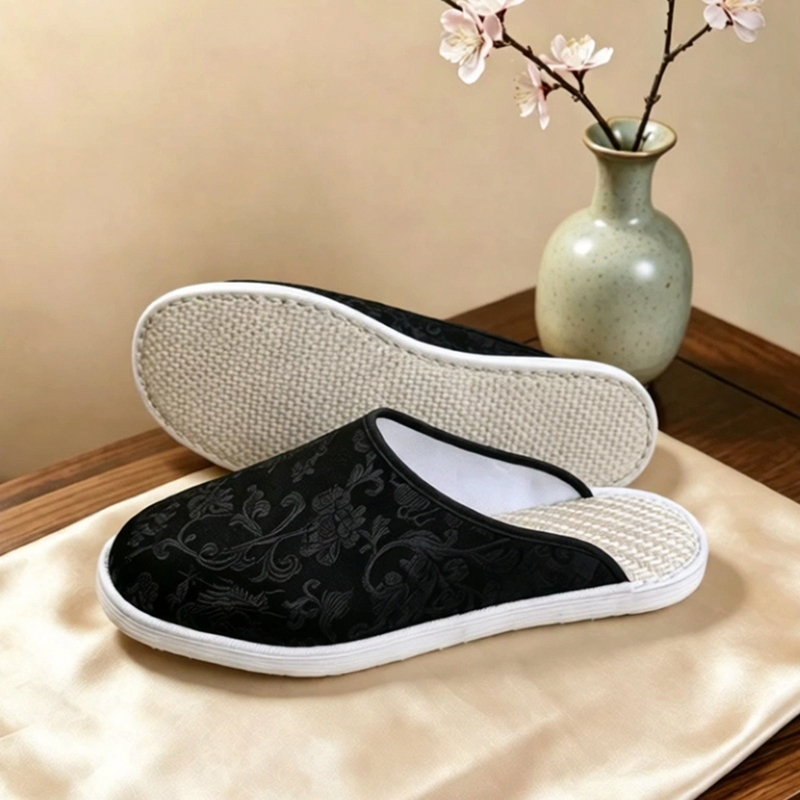Old Beijing Black Dragon Home Spring and Summer Comfortable Couple Slippers Breathable Foot-Caring Cotton Cloth Thousand-Layer Sole Handmade Slippers Old Beijing Black Dragon Home Spring and Summer Comfortable Couple Slippers Breathable Foot-Caring Cotton Cloth Thousand-Layer Sole Handmade Slippers
