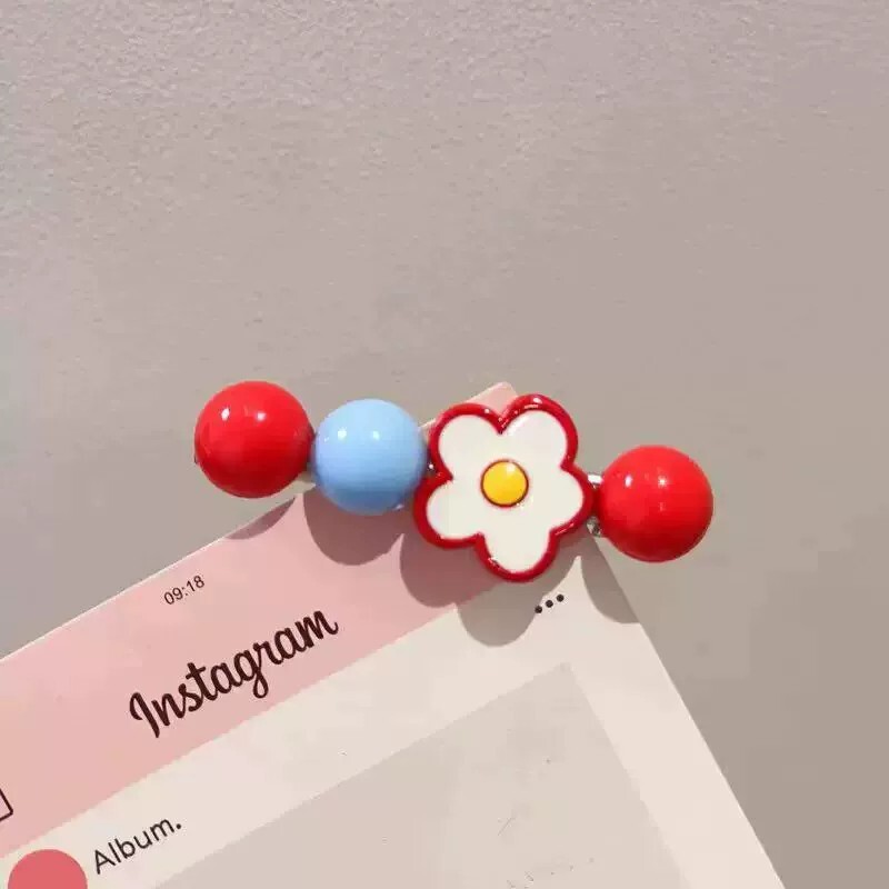 Elegant and Sweet Red Polka Dot Heart Hair Clip for Women, Versatile Side Clip Hair Accessory, Cute Retro Bangs Clip Hair Ornament