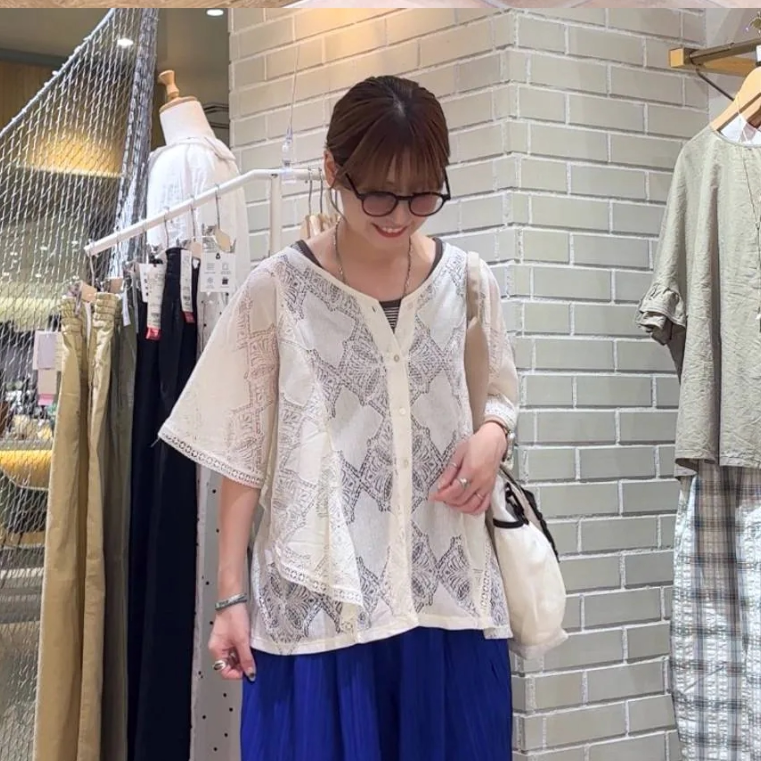 Early Autumn Japanese-Style Sc Exquisite Brocade Cotton Lace Trim Ruffled Bell Sleeves Loose Elegant Shirt Open-Front Lace Blouse Early Autumn Japanese-Style Sc Exquisite Brocade Cotton Lace Trim Ruffled Bell Sleeves Loose Elegant Shirt Open-Front Lace Blouse