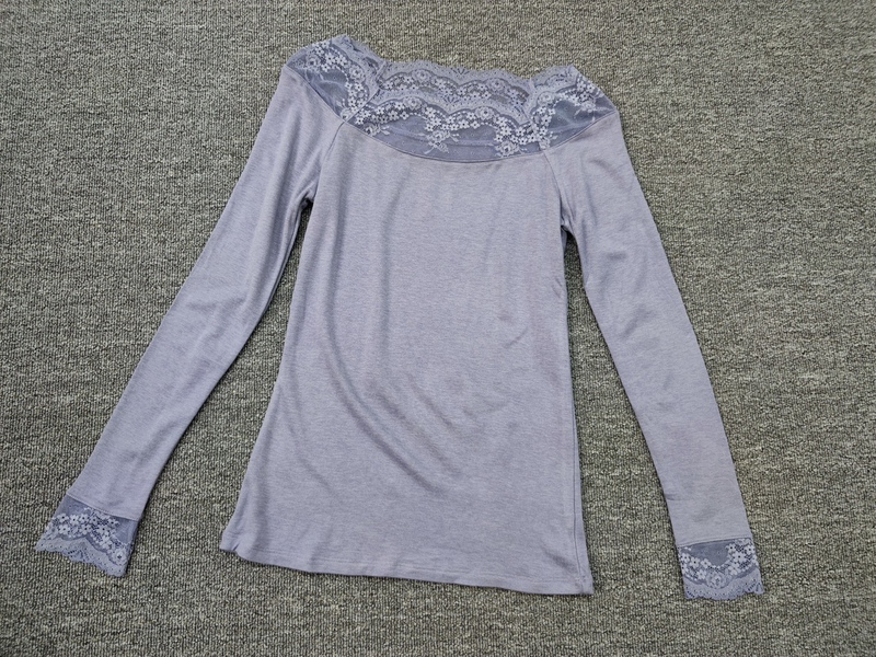 No Returns or Exchanges, Cut Tags Off, Plain Collar Lace Trim Women's Thermal Underwear with Wool Fabric No Returns or Exchanges, Cut Tags Off, Plain Collar Lace Trim Women's Thermal Underwear with Wool Fabric