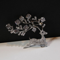 Super flash exquisite high-grade sika deer brooch female personality clothes pin buckle corsage men sweater accessories decoration gift