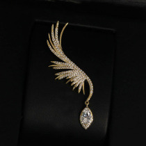 Fashion wings brooch womens wild cardigan pin suit corsage designer personality sweater mens exquisite corsage