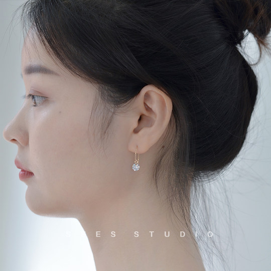 One Carat Super Shiny Zircon Earrings, Ear Studs, Ear Accessories, Ear Hooks, Handmade with a High-End Feel, 14K Gold-Plated and Non-Fading