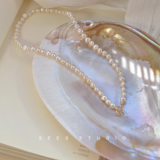 Young Fashion/Baroque Irregular Natural Freshwater Pearl Necklace Women's Clavicle Chain Temperament 14k Gold