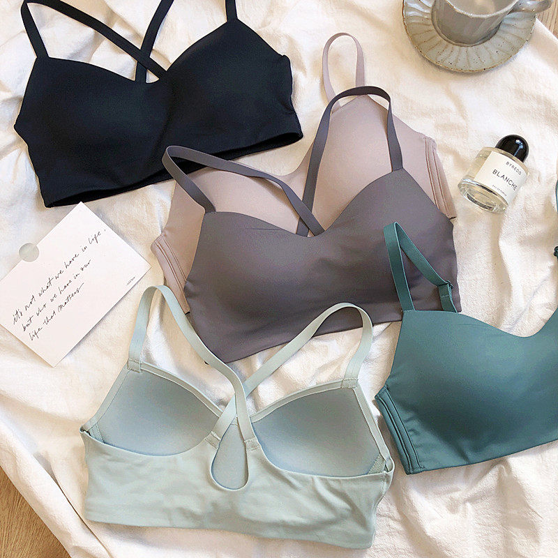 Modell beauty back sports incognito vest Yoga bra underwear without rims Thin gathered sub-breast big chest small