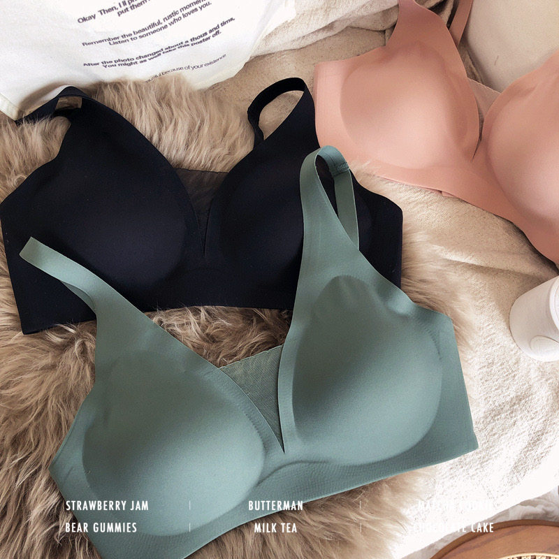 Export Japan jelly strip without steel rim One-piece gathered bra incognito underwear Comfortable breathable latex cotton bra