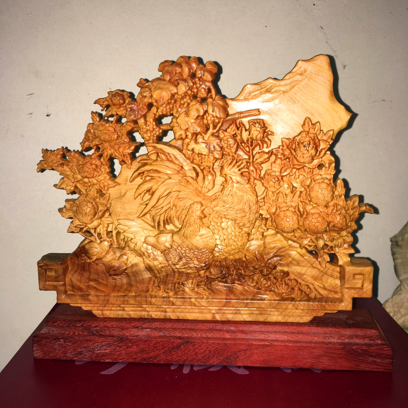 Cliff Berge Yellow Poplar Wood Carving Peony Solid Wood Craft Carving Zodiac Animal Rooster Pendulum Pieces Essay Playing Utiliti Fame Rich and Giugi