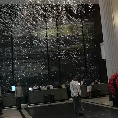 Aomei metal charm sample house exhibition center Sand table Stainless steel bird pendant Hotel shopping mall lobby creative installation art