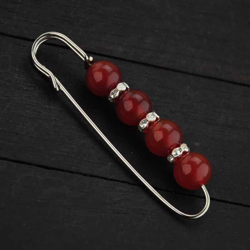 Retro National Wind Red Manau Color Diamond Brisket Needle Hair Sweater Holiday Birthday this year Japan-Japan-Japan Tide Women Ornaments