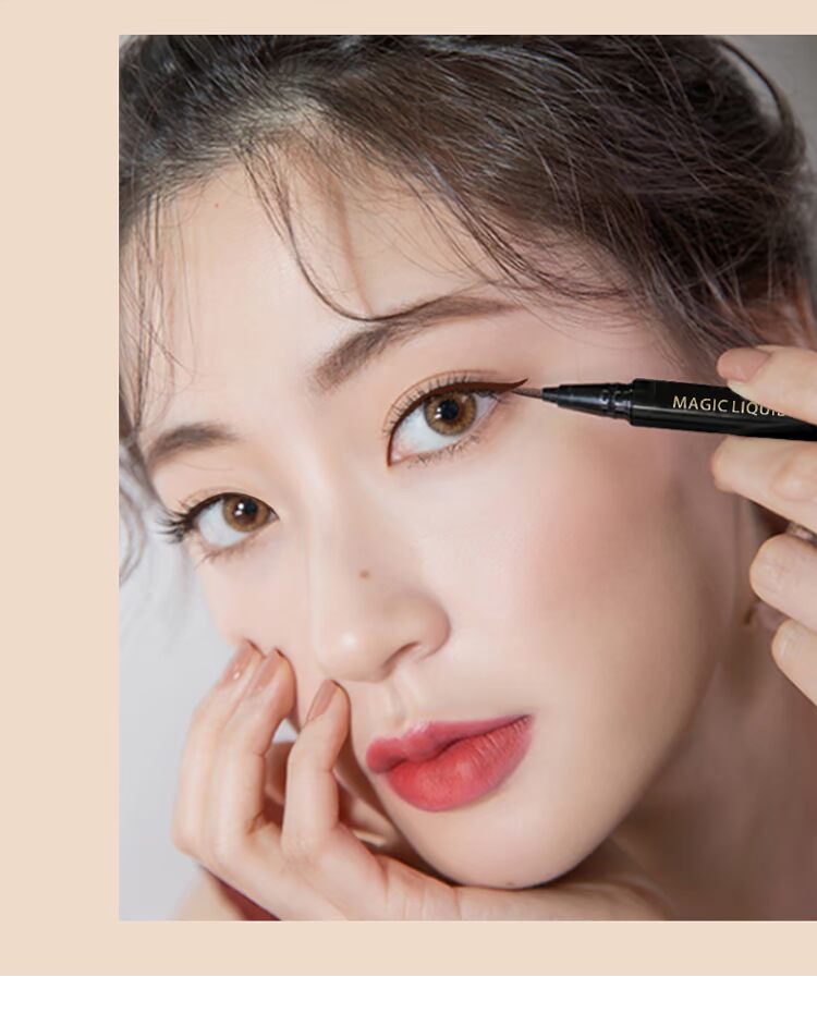 Bút kẻ mắt Qian Pan không thấm nước và thấm mồ hôi không đánh dấu lâu trôi không nở màu nâu lười bút giả bút kẻ mắt kẻ mắt mèo
