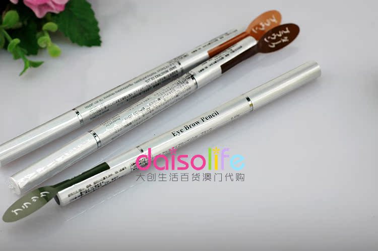 Nhật Bản DAISO Da Chuang Lõi hình elip hai đầu tự động xoay bút chì lông mày dày và dễ dàng Ống nhôm miễn phí với bàn chải lông mày - Bút chì lông mày / Bột / Stick chì vẽ chân mày