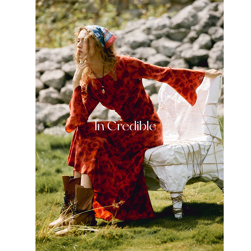In Credible French Retro Red Printed Dress with Long Sleeves, Elegant and Slimming, Lazy Style Vacation Long Dress