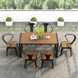 Открытый обеденный стол солнцезащитный крем из деревянного стола и стула двор на открытом воздухе сад открытый небо балконы кафе и комбинация стула комбинация