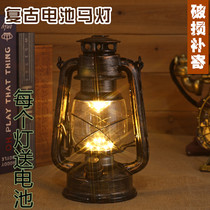 Portable retro lantern ordinary battery kerosene lamp LED dimming camp light emergency light tent light iron ornaments