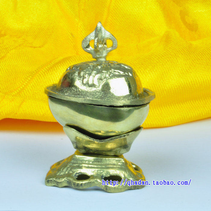 Religious Supplies Mil-to-Tal Temple Brass Dell' S Handmade to be studied for a large number of tables at the table.