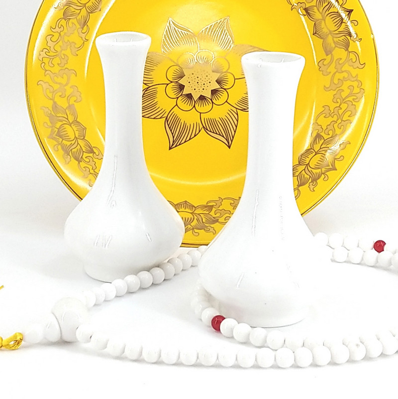  Small white vase Wordless lotus vase Buddha supplies Yilian Buddha Pavilion